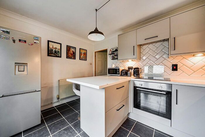 2 Bedroom Semi Detached House For Sale In Ritch Road, Snodland, ME6