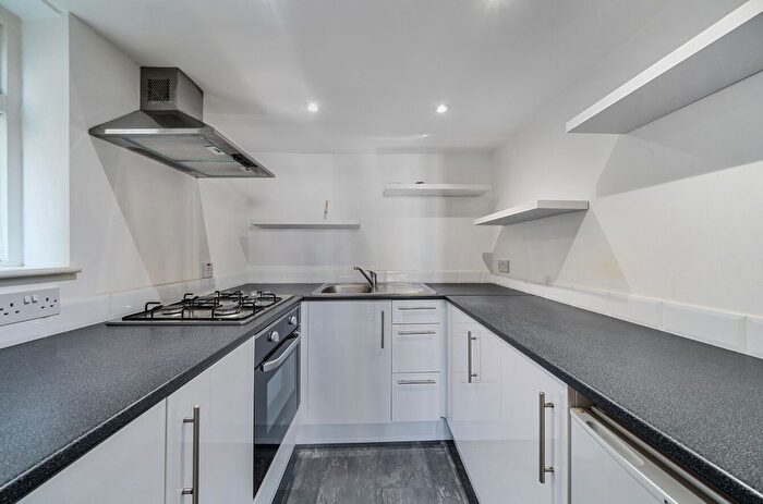 Studio To Rent In Arran Road, London, Greater London, SE6