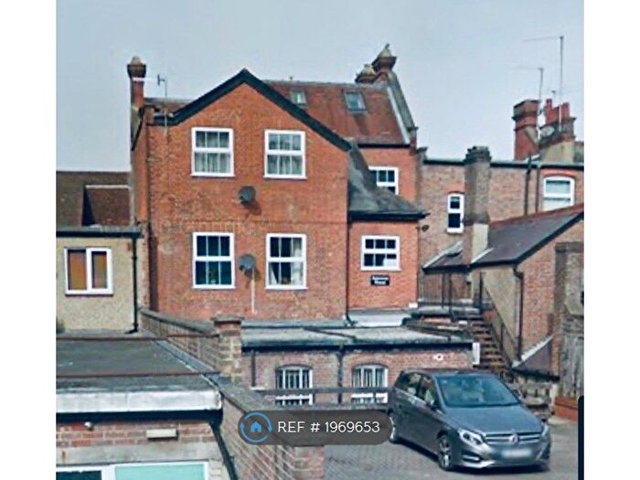 1 Bedroom Flat To Rent In Astenway House, Chesham, HP5