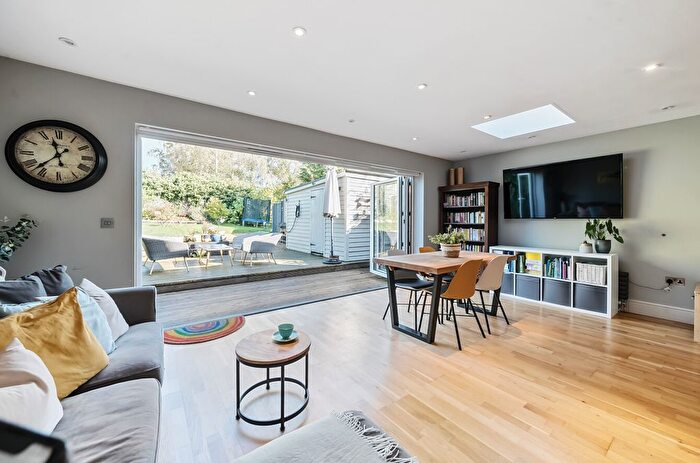 3 Bedroom Semi-Detached House For Sale In Bayham Road, Tunbridge Wells, TN2