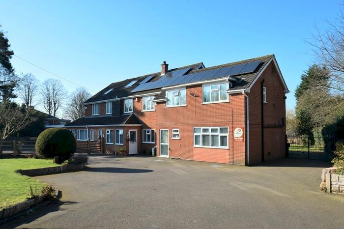 5 Bedroom Semi-Detached House To Rent In Halesowen Road, Lydiate Ash, Bromsgrove, B61