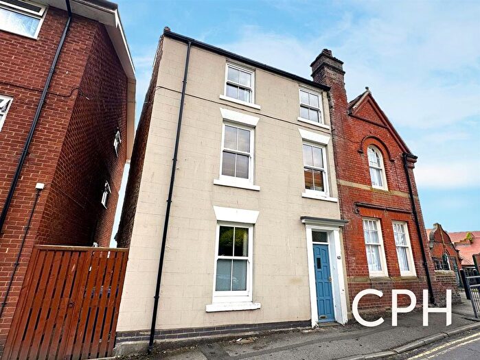 4 Bedroom Property For Sale In Longwestgate, Scarborough, YO11