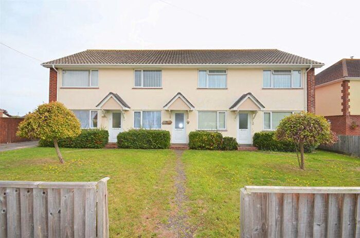 2 Bedroom Flat To Rent In Mudeford, BH23