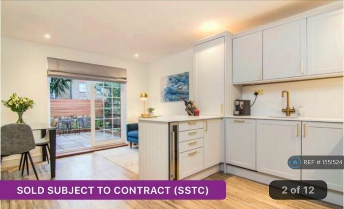 2 Bedroom Flat To Rent In Garfield Road, London, SW11