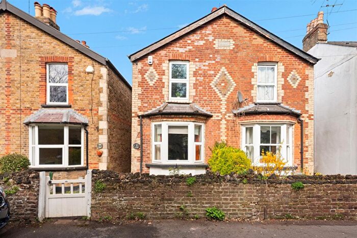 3 Bedroom Semi-Detached House For Sale In Church Walk, Hayes, UB3