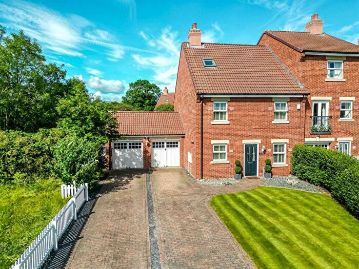 5 Bedroom Semi-Detached House For Sale In Merrybent Drive, Merrybent, Darlington, DL2