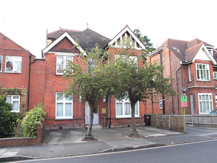 2 Bedroom Flat To Rent In Highland Road, Bromley, BR1