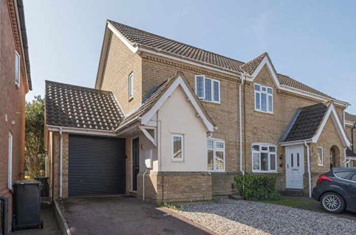 2 Bedroom End Of Terrace House For Sale In Quenby Way, Bromham, Bedford, MK43