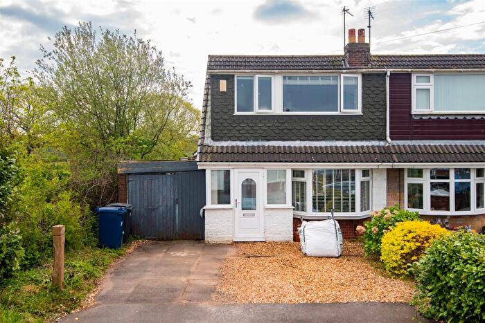 3 Bedroom Semi-Detached House For Sale In Brookhouse Close, Hoghton, Preston, PR5