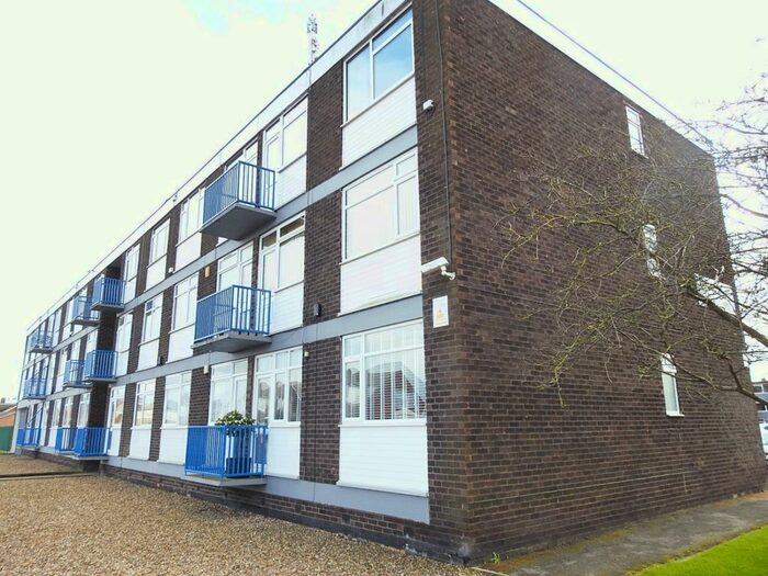 2 Bedroom Flat To Rent In Jellicoe House, Capstan Road, HU6