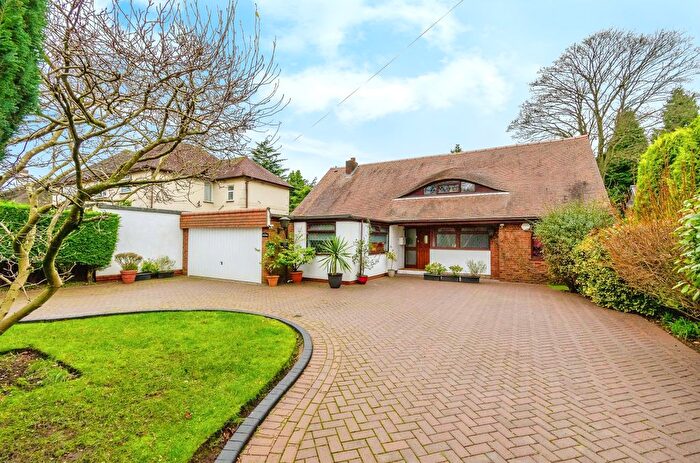 4 Bedroom Bungalow For Sale In Middleton Road, Streetly, Sutton Coldfield, B74