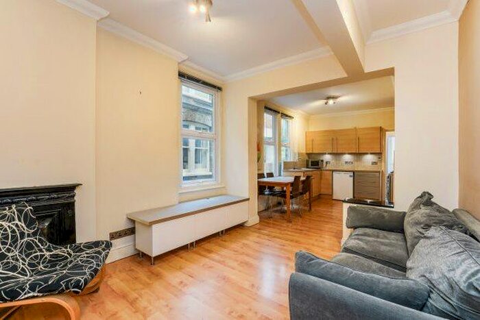 2 Bedroom Flat To Rent In Queenstown Road, London, SW8