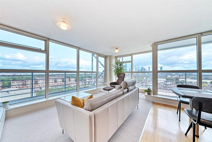 2 Bedroom Apartment To Rent In Baltic Quay, Sweden Gate, Surrey Docks, SE16