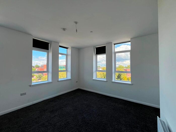 2 Bedroom Flat To Rent In Matlock Road, Coventry, CV1