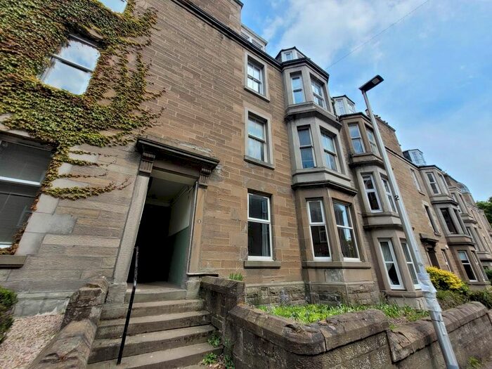 2 Bedroom Flat To Rent In Bellefield Avenue, Dundee, DD1
