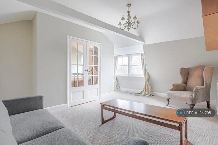 1 Bedroom Flat To Rent In Kennington Park Road, London, SE11