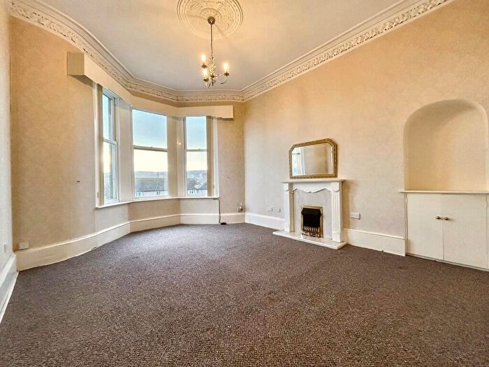 2 Bedroom Flat To Rent In Margaret Street, Inverclyde, Greenock, PA16