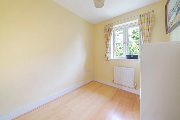 4 Bedroom Detached House For Sale In St. Pauls Gardens, Maidenhead, SL6