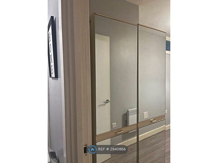 2 Bedroom Flat To Rent In Essex St, Birmingham, B5