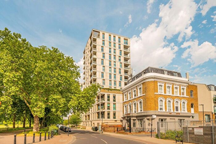 1 Bedroom Flat For Sale In Downs Road, Clapton, E5