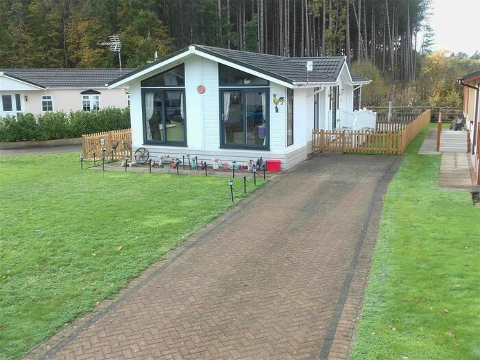 2 Bedroom Mobile/park Home For Sale In Caple Gardens, Rukinge, Kent, TN26