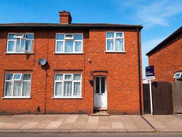 3 Bedroom Semi-Detached House For Sale In Knightley Road, Kingsthorpe, NN2