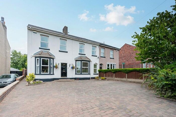 5 Bedroom Semi Detached House For Sale In Southport Road, Ormskirk, L39