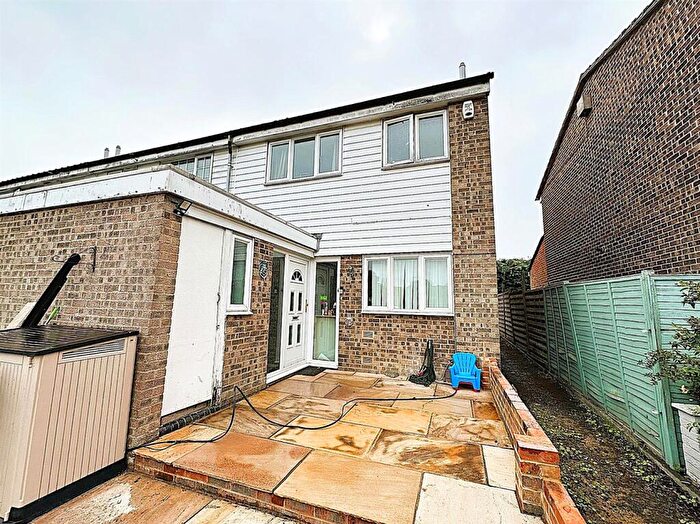 3 Bedroom End Of Terrace House To Rent In Cowden Road, Orpington, BR6
