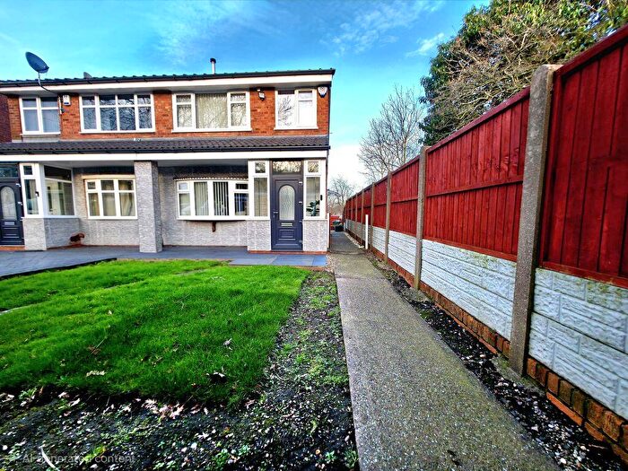 3 Bedroom End Of Terrace House For Sale In Millersdale Drive, West Bromwich, B71