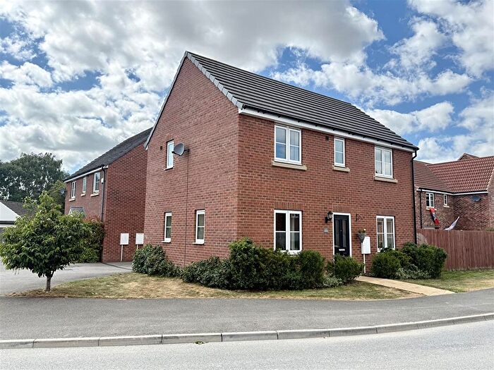 3 Bedroom Detached House For Sale In Oak Road, Market Weighton, YO43