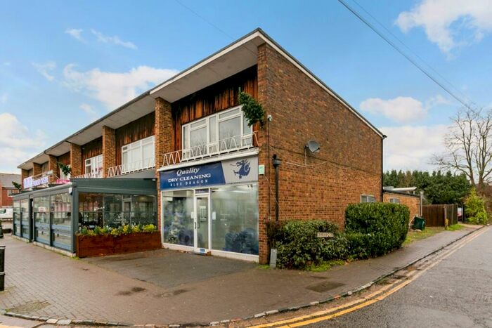 2 Bedroom Apartment To Rent In The Parade Bourne End, SL8