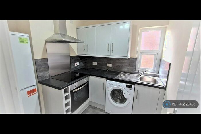 1 Bedroom Flat To Rent In Monk Bridge Road, Leeds, LS6