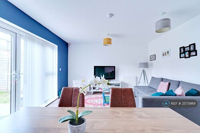 3 Bedroom Terraced House To Rent In Haven Road, Rainham London, RM13