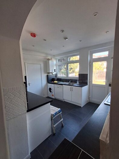 3 Bedroom Terraced House To Rent In St.James Road, Mitcham, CR4