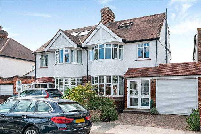 4 Bedroom Semi-Detached House For Sale In Radnor Road, Twickenham, TW1