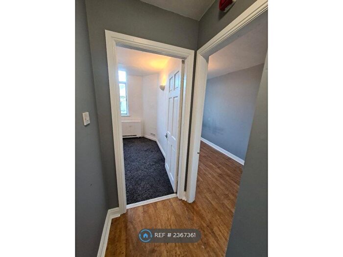 1 Bedroom Flat To Rent In North Street, Keighley, BD21