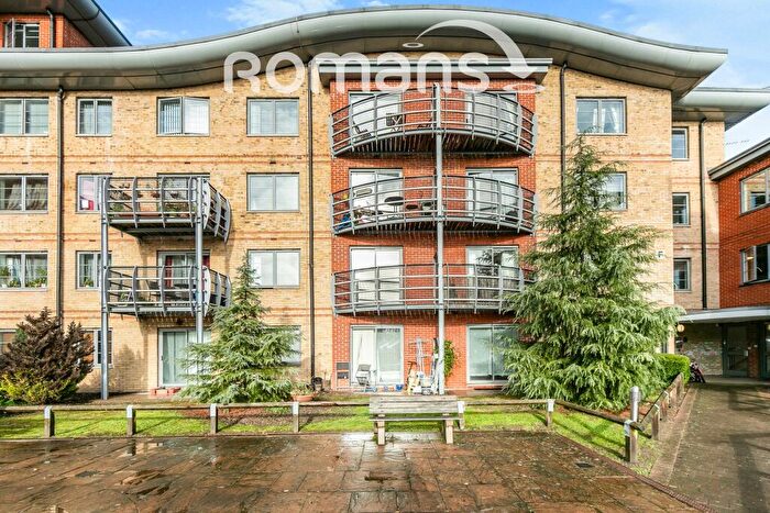 1 Bedroom Apartment To Rent In Quadrant Court, Reading, RG1