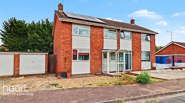 3 Bedroom Semi-Detached House For Sale In Eastern Way, Elmswell, Bury St Edmunds, IP30