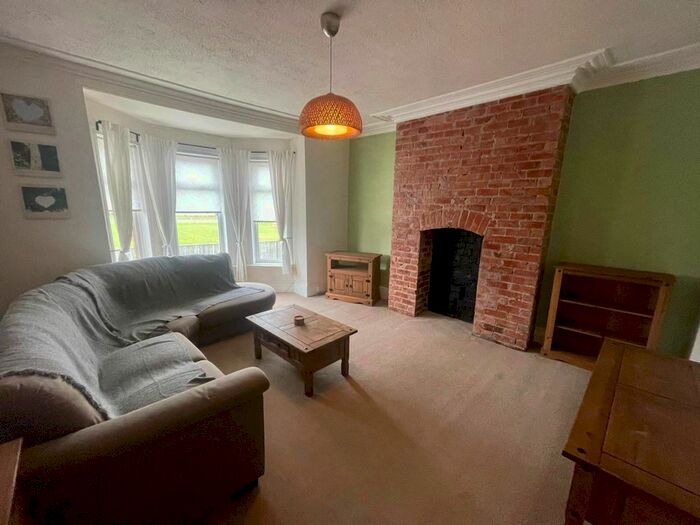 4 Bedroom Maisonette To Rent In Hartington Terrace, South Shields, NE33