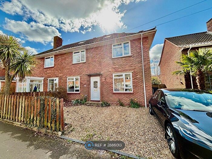 3 Bedroom Semi Detached House To Rent In Peckover Road, Norwich, NR4