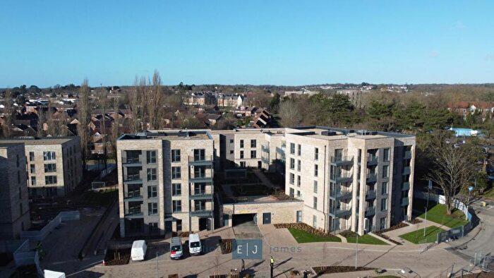 2 Bedroom Apartment To Rent In Borders Lane, Loughton, IG10