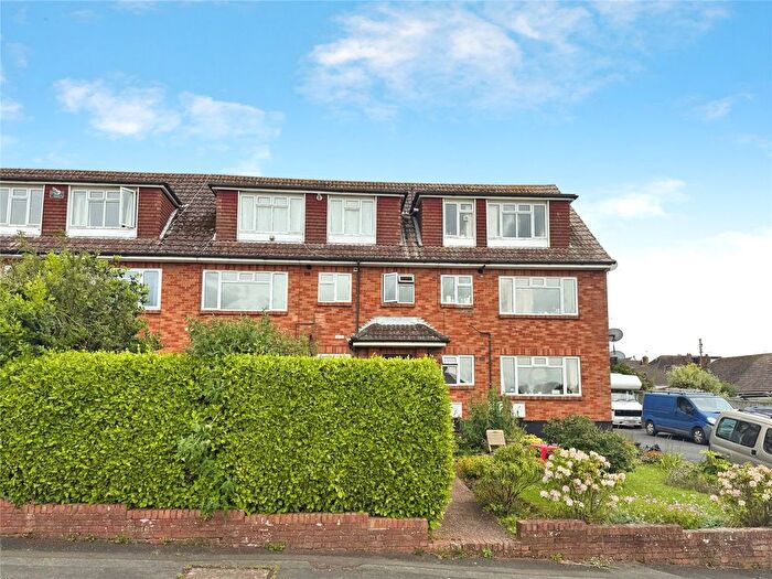 2 Bedroom Flat For Sale In Mount Pleasant Court, Exmouth, Devon, EX8