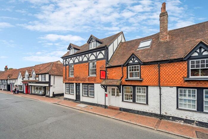1 Bedroom Flat For Sale In High Street, The Old Red Lion, HP16