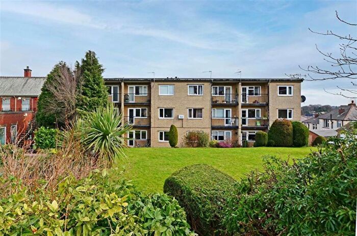 2 Bedroom Apartment To Rent In Highcliffe Court, Greystones, Sheffield, S11