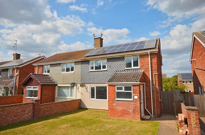 3 Bedroom Semi-Detached House For Sale In Worthing Road, Corby, NN18