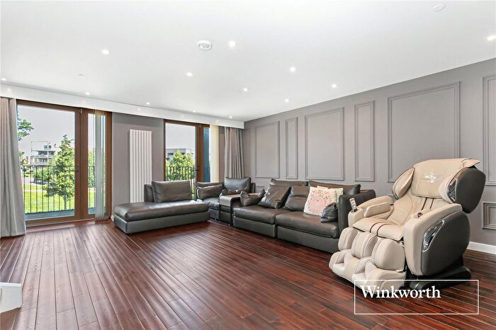 4 Bedroom End Of Terrace House To Rent In Maurice Browne Avenue, Mill Hill East, London, NW7