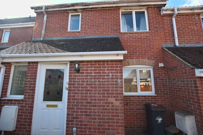 3 Bedroom Detached House To Rent In Brook View, Stansted CM24