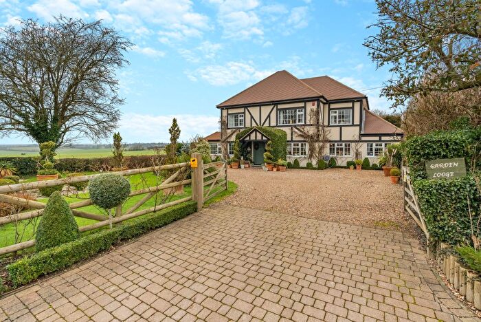 5 Bedroom Detached House For Sale In Rabley Heath, Welwyn, Hertfordshire, AL6