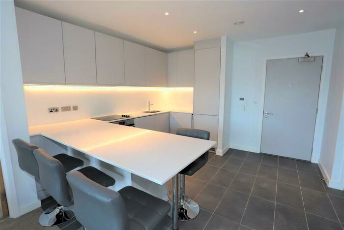 2 Bedroom Apartment To Rent In Block A :: Local Blackfriars, M3