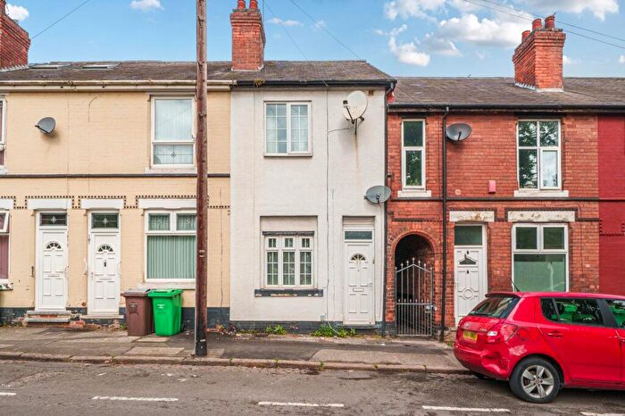 2 Bedroom End Of Terrace House For Sale In Windmill Lane, Nottingham, Nottinghamshire, NG3